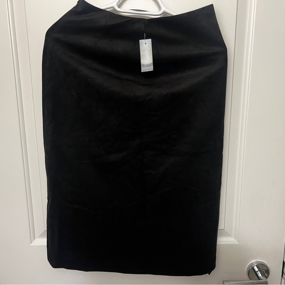 Babaton brand new skirt - Picture 2 of 6